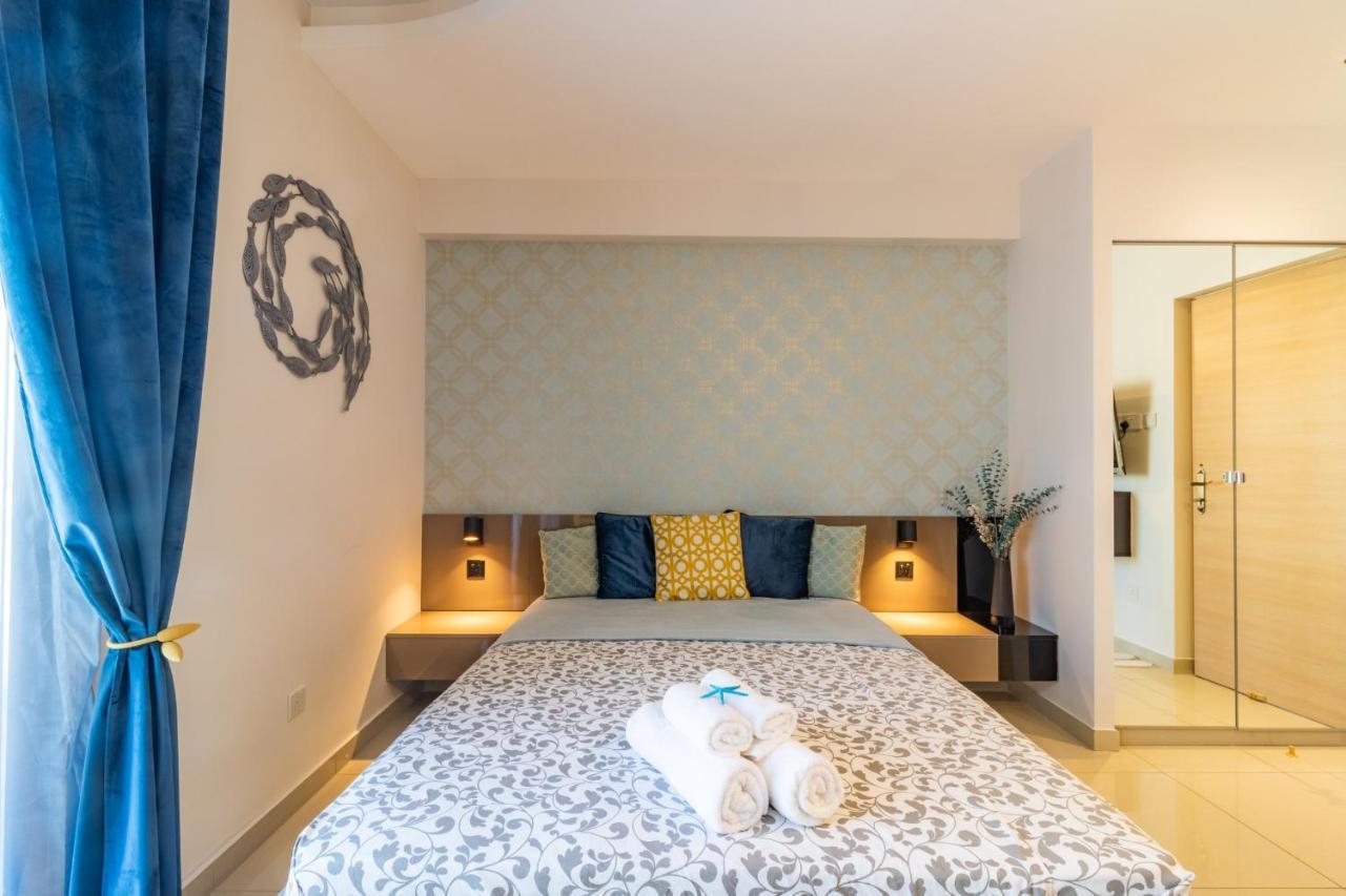Light House - Seafront Cosy Studio With Library بافوس المظهر الخارجي الصورة